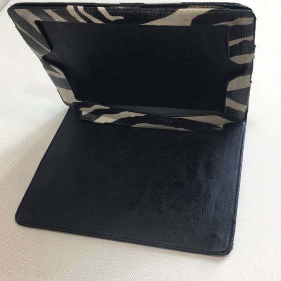 R&Em iPod cases zebra 9.5”x7.5” - Picture 5 of 8